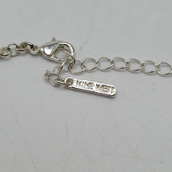 Nine West Silver Tone Blue Multi Color Beaded Necklace With Circular Accents - Picture 5 of 7